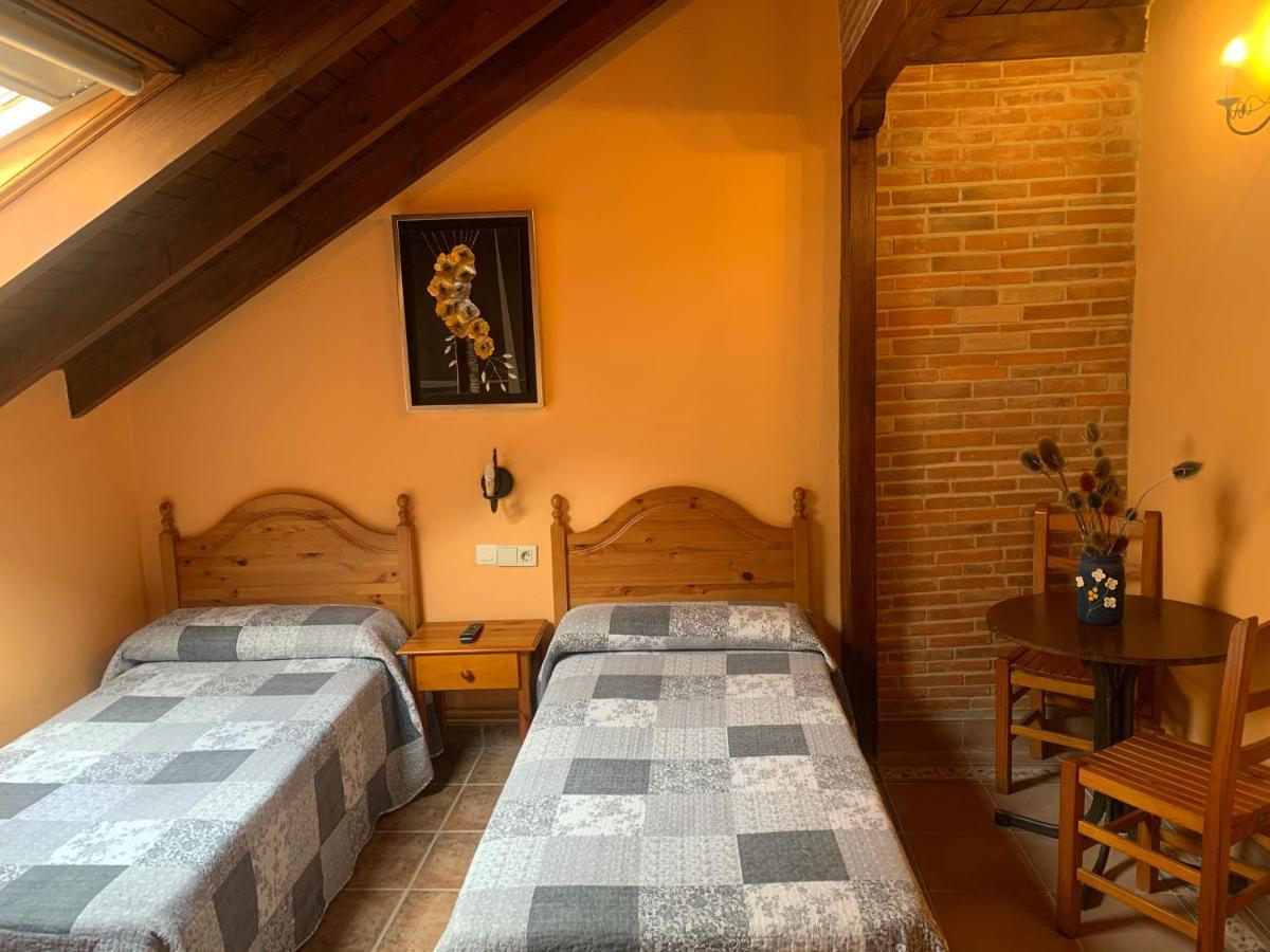Hotel Casa Cuevas à Caín Extérieur photo